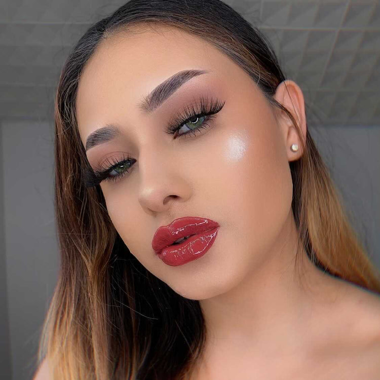 Lipgloss x Weekender